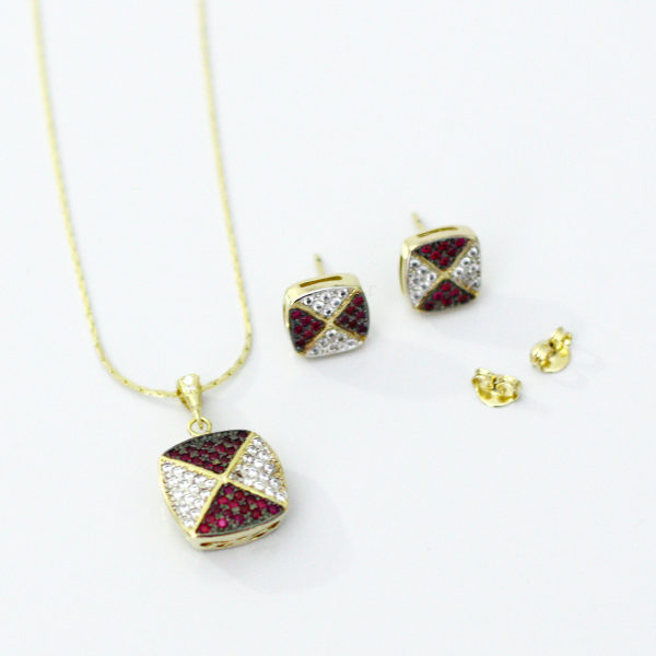 Conjunto cravado com micro-zircônias